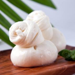 MOZZARELLA DE BUFALA BURRATA