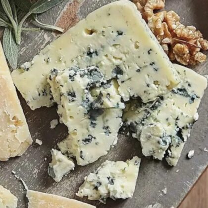 QUEIJO AZUL EM CUNHA